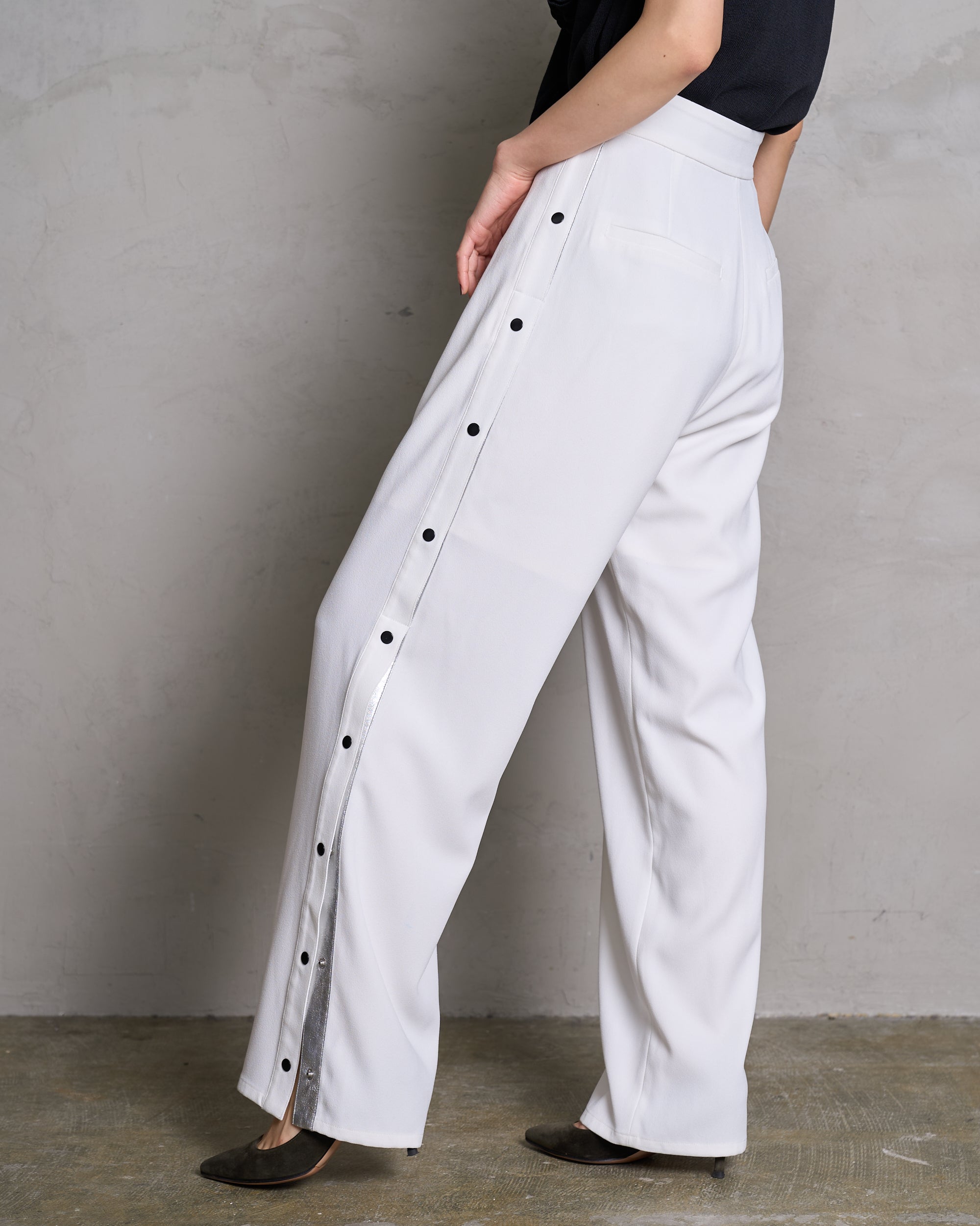 LINE PANTS